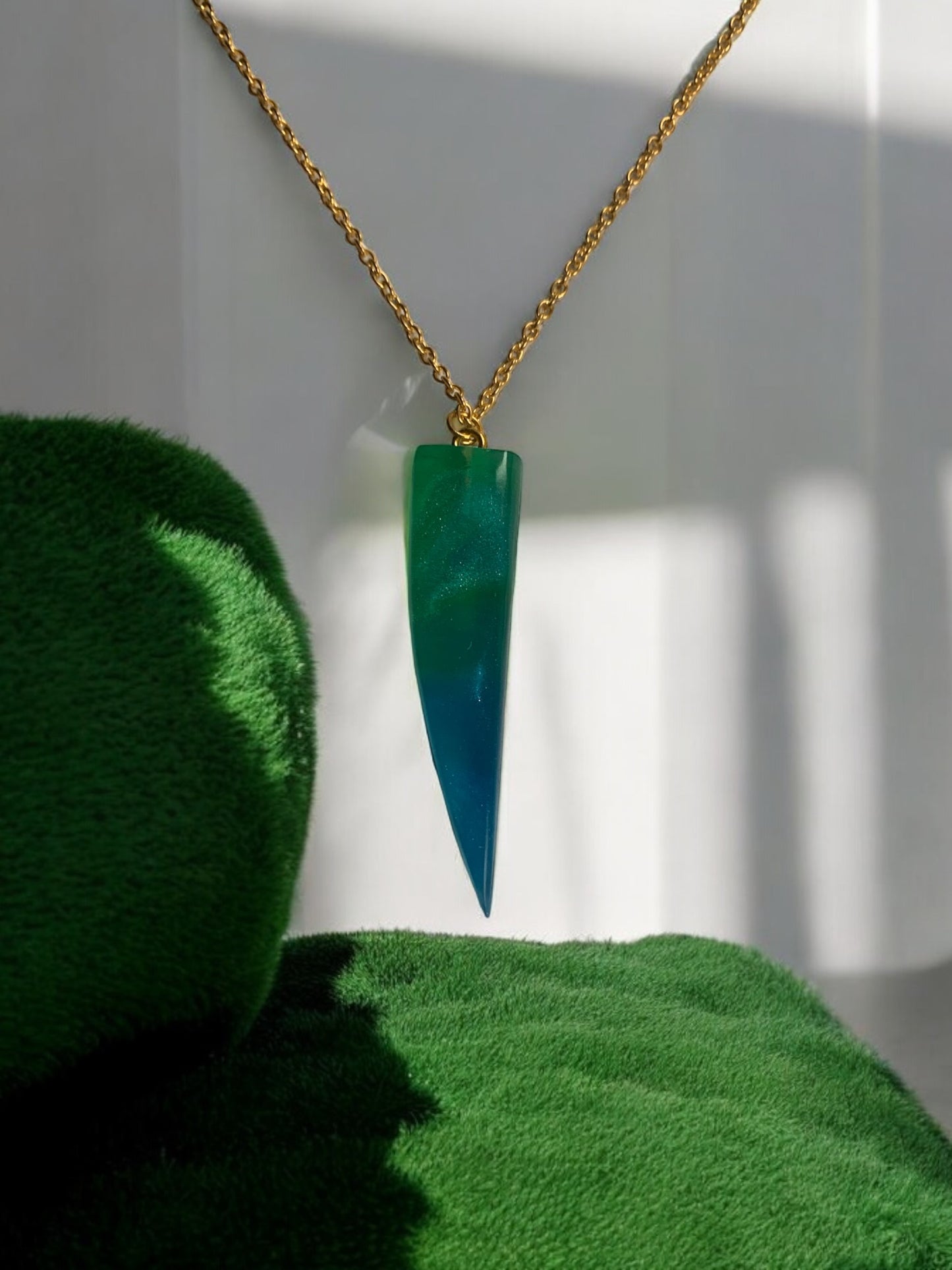 Collier Pendentif Artisanal - Dégradé Bleu Vert Fait Main
