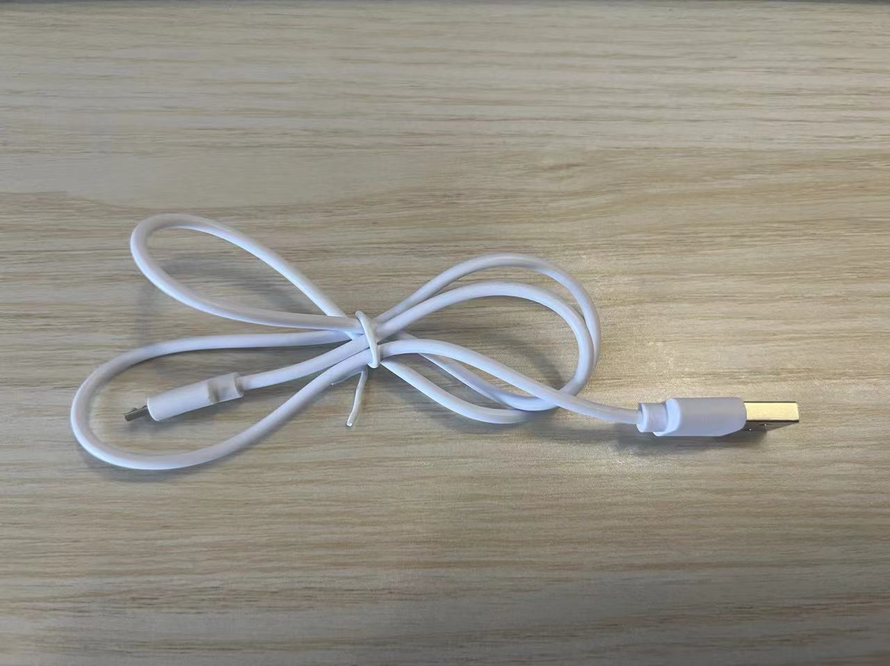 Appareil Raffermissant Cou & Visage – Massage EMS Chauffant Anti-Rides