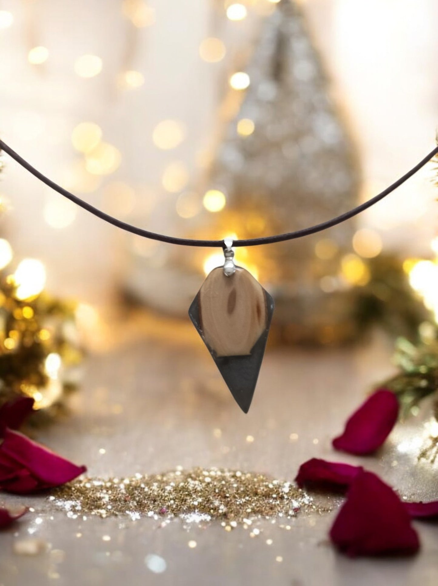 Collier en Résine et Bois "L'Âme de la Forêt" - Création Artisanale - Créafun77