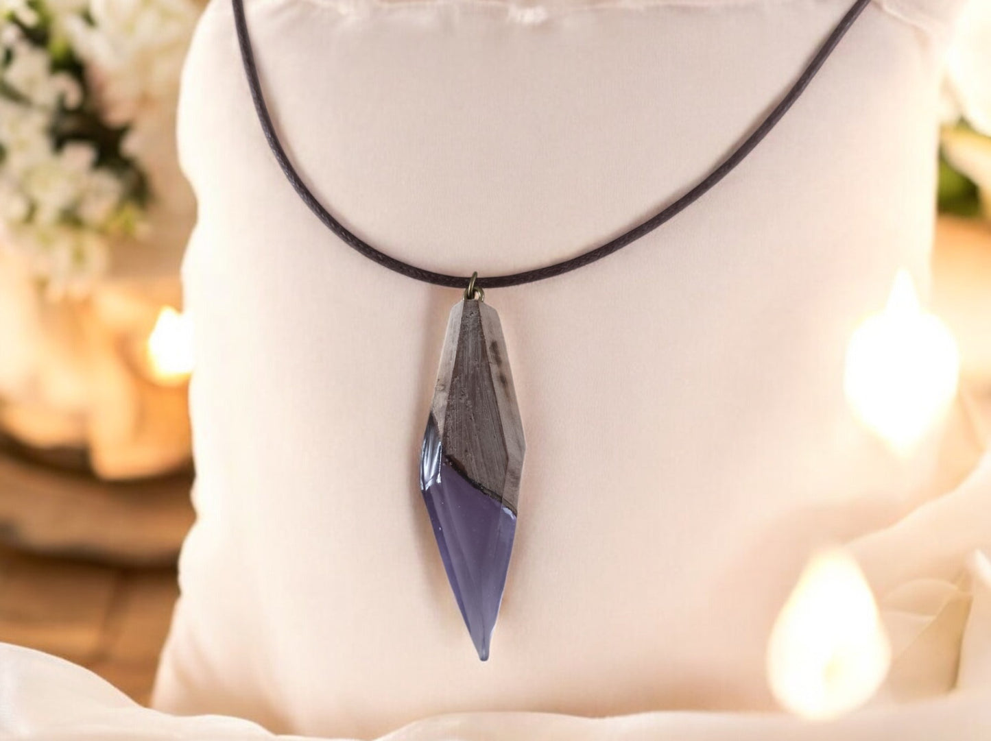 Collier en Résine et Bois "Crête du Crépuscule" - Création Artisanale - Créafun77